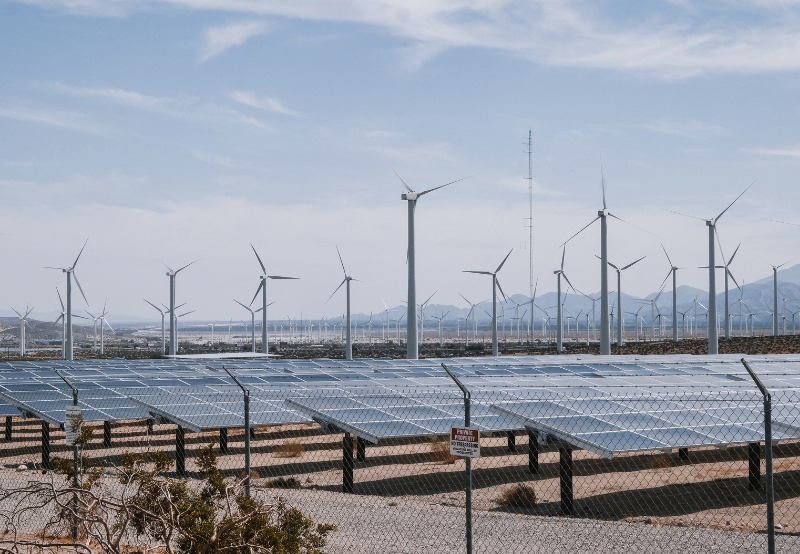 Project Finance Brief: Leeward Secures $580 Million for Solar and Wind Projects